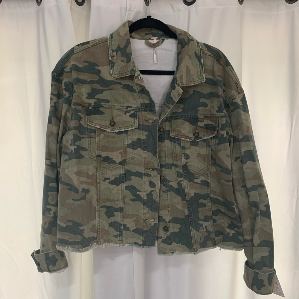 Free People Camo Cropped Jean Jacket NWT